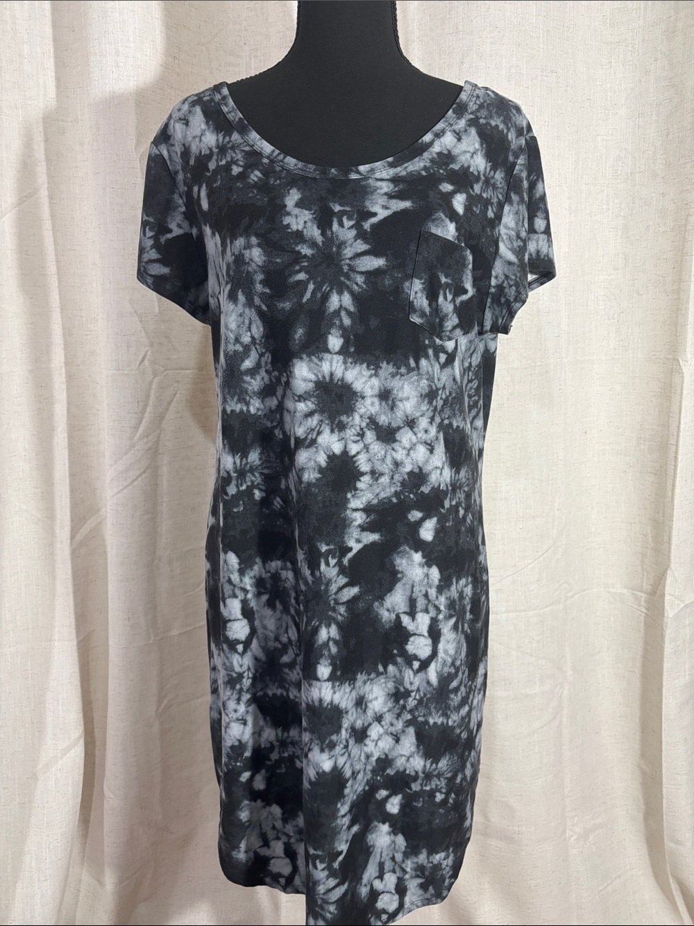 Black & Gray Tie-Dye Buttery Soft Pocket T-Shirt Dress